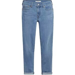 Levi's Boyfriend Midrise Stretchy Medium Wash Jeans Sz 30 / 27 inseam Preloved